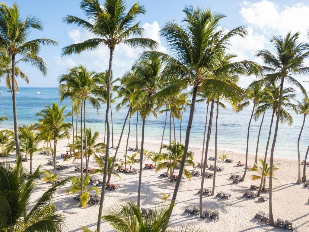 Main oceanfront swimming pool and sun deck at Barcelo Bavaro Palace Punta Cana