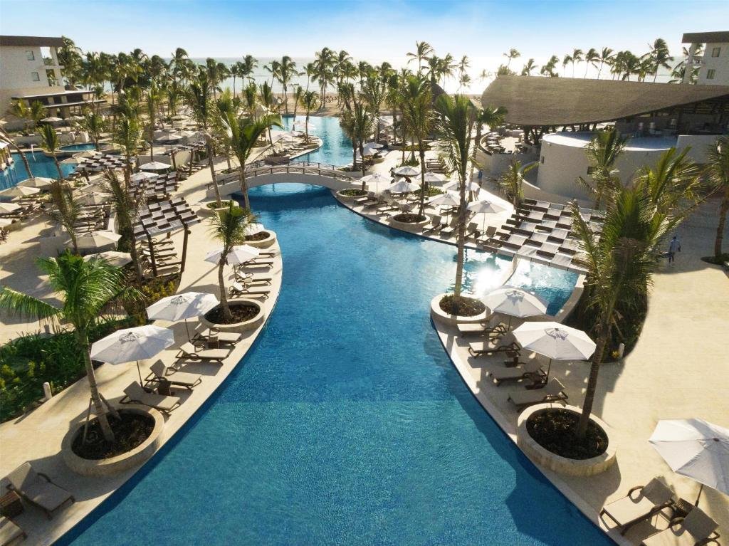 Canapolis waterpark and lazy river at Hyatt Ziva Cap Cana resort