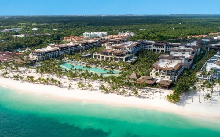 Two-level oceanfront infinity pool at Lopesan Costa Bavaro Resort Punta Cana